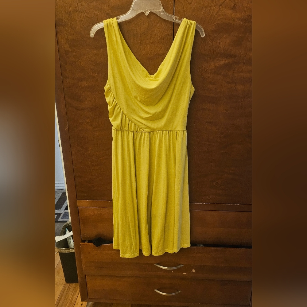 Elegant Yellow/chartreuse Sleeveless Dress
